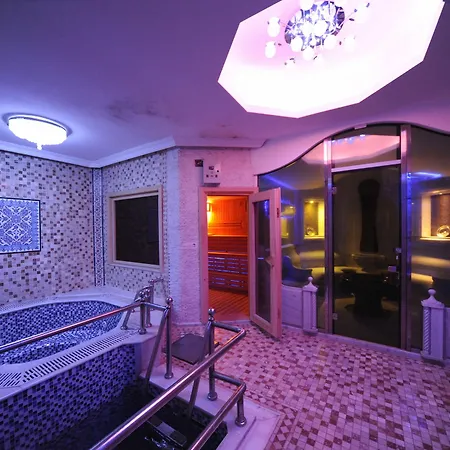 Mara Business Hotel 3*