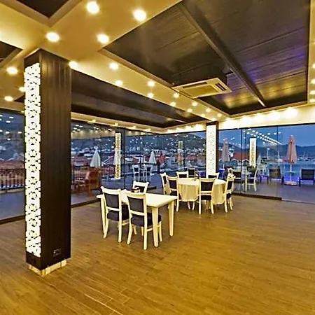 Mara Palaca Hotel