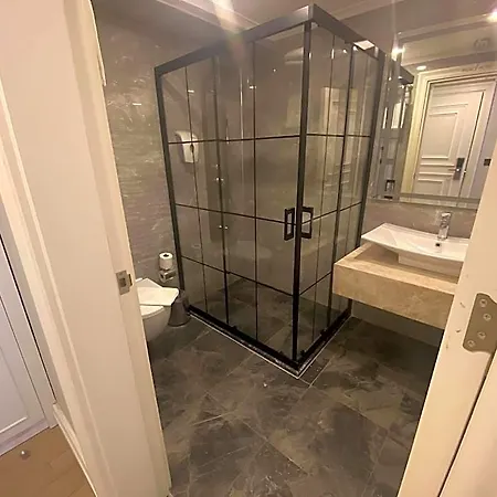 Hotel Mara Palaca 3*