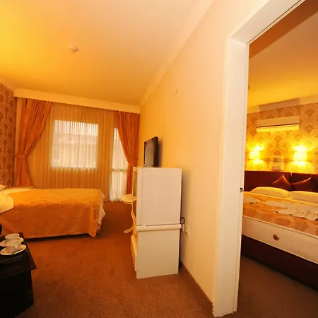 Hotell Mara Palaca