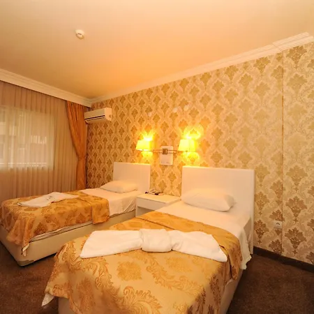 Mara Palaca 3*